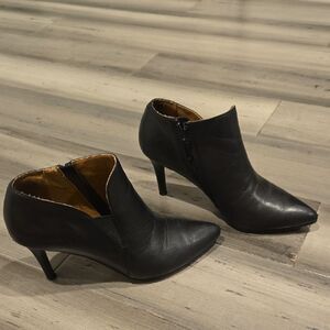 14th & Union Black Heeled Ankle Boots